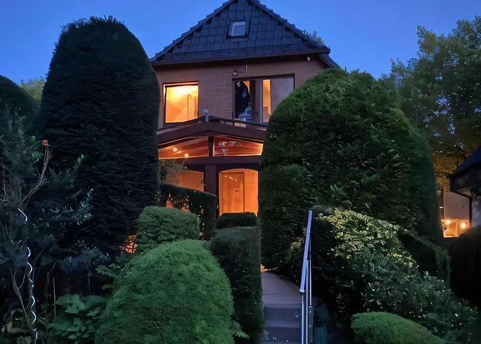 Gartenblick-Oase: Obergeschosswohnung in Hamburg